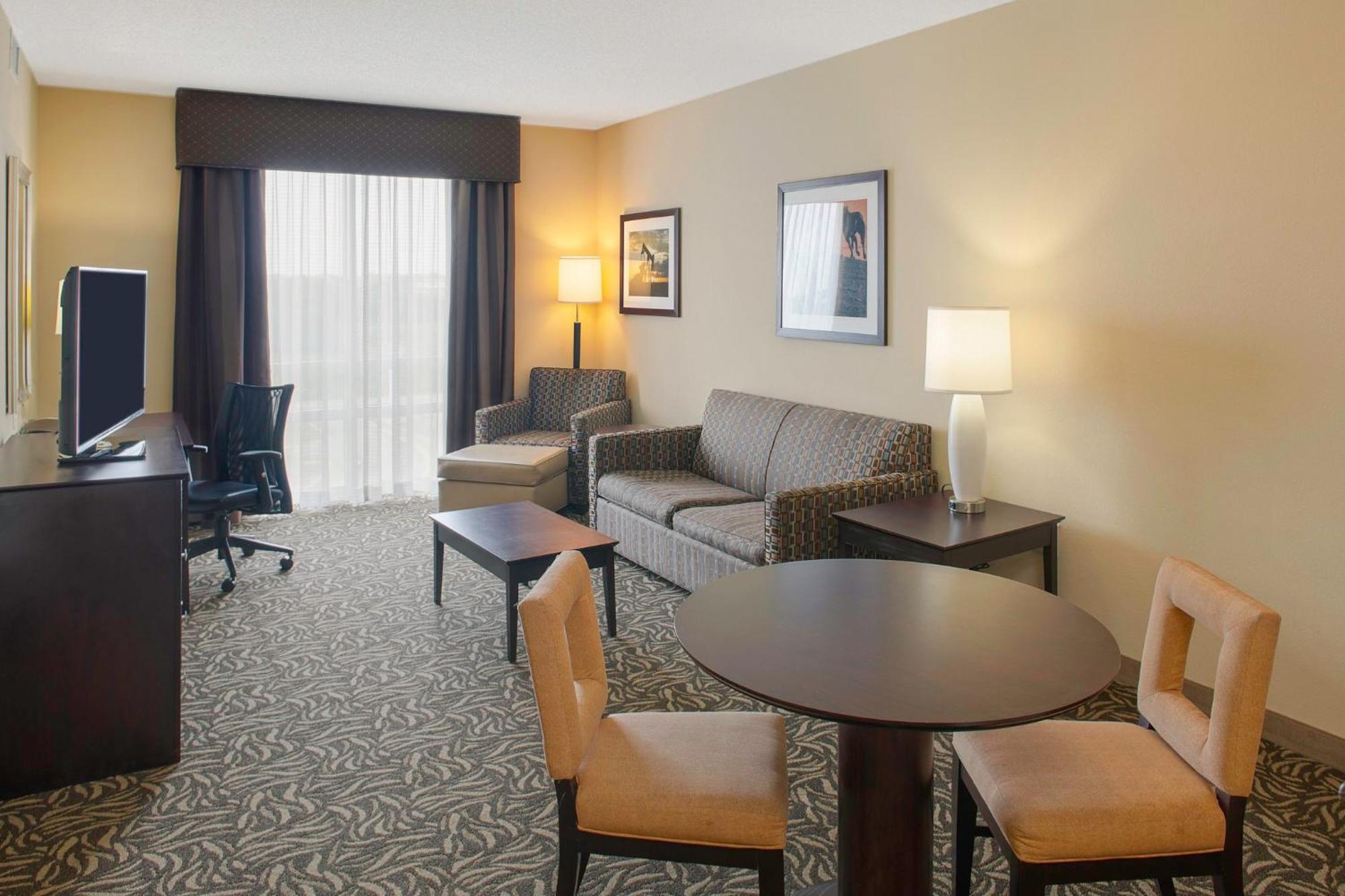 Holiday Inn Ardmore By Ihg Bagian luar foto